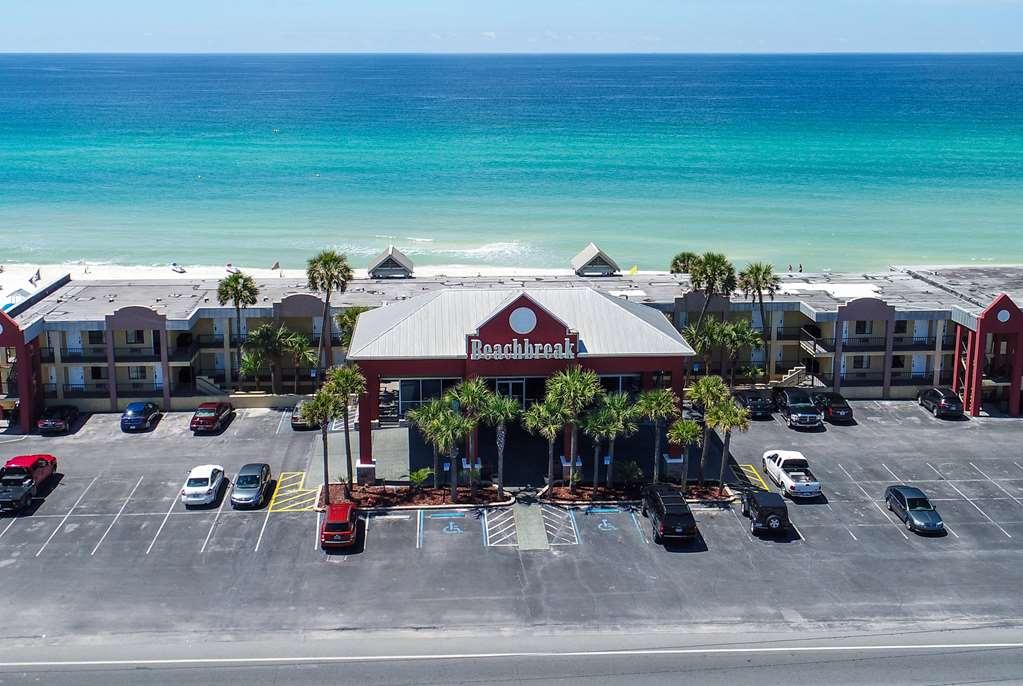Ramada By Wyndham Panama City Beach / Beachfront Екстер'єр фото