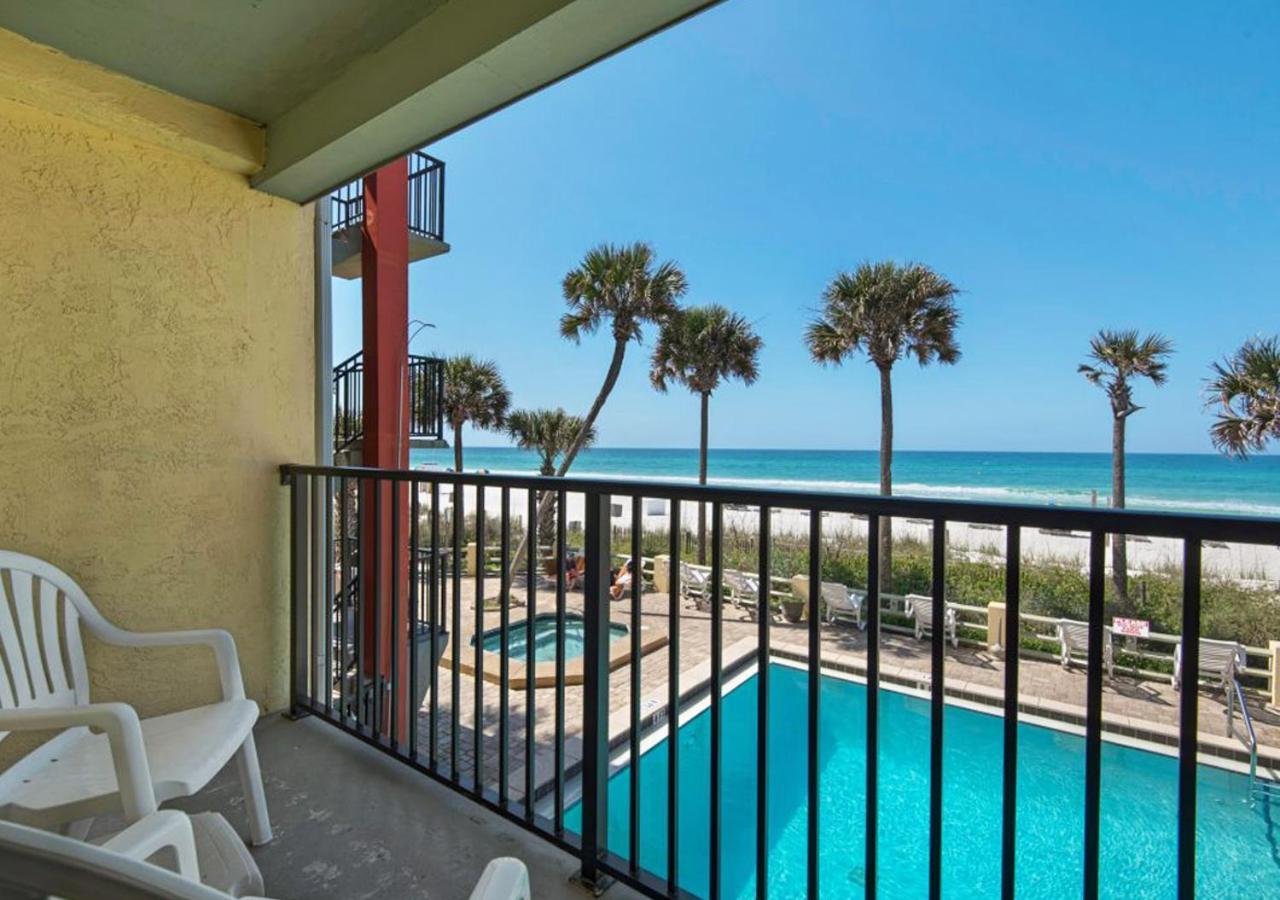 Ramada By Wyndham Panama City Beach / Beachfront Екстер'єр фото