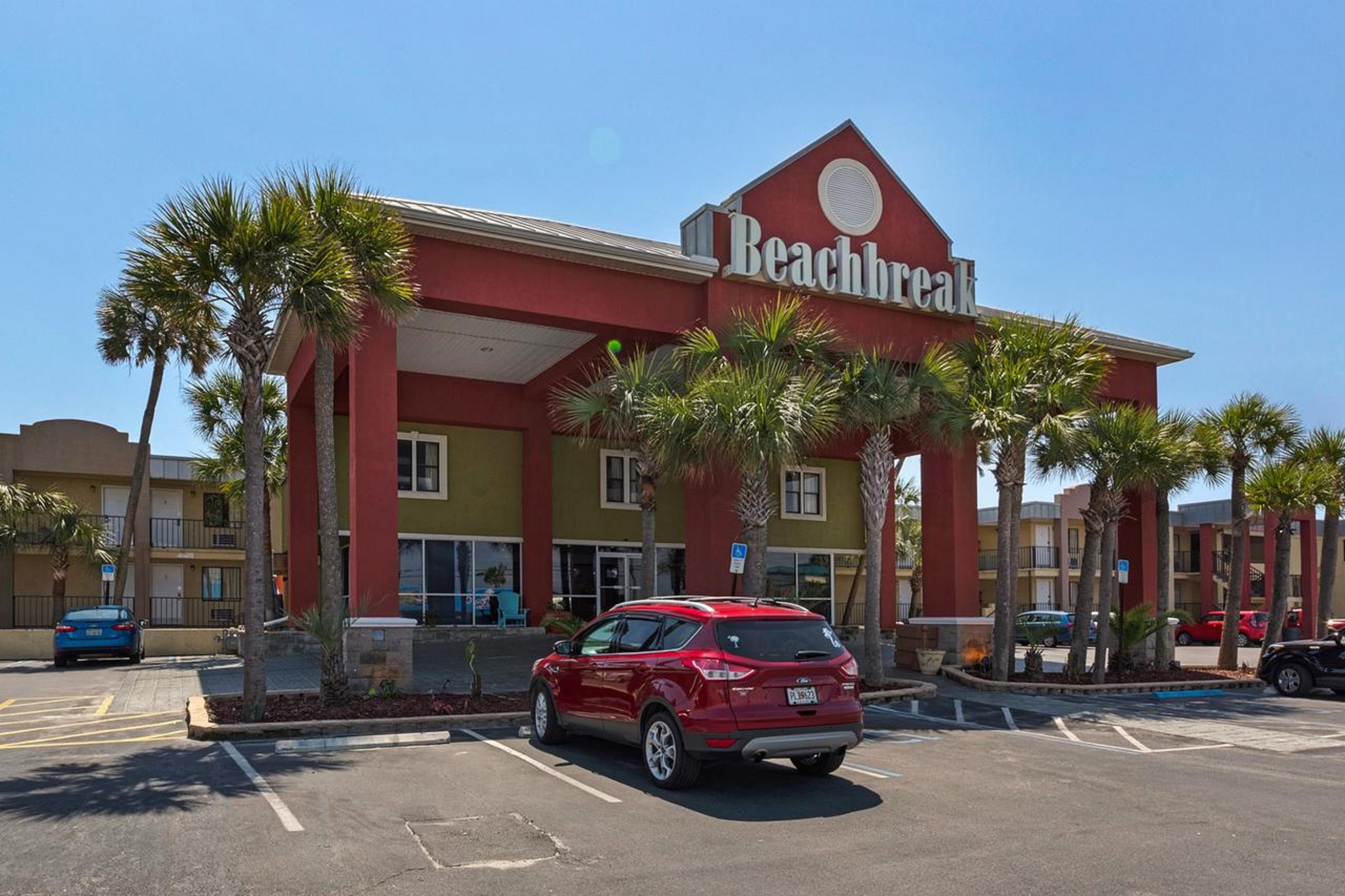 Ramada By Wyndham Panama City Beach / Beachfront Екстер'єр фото