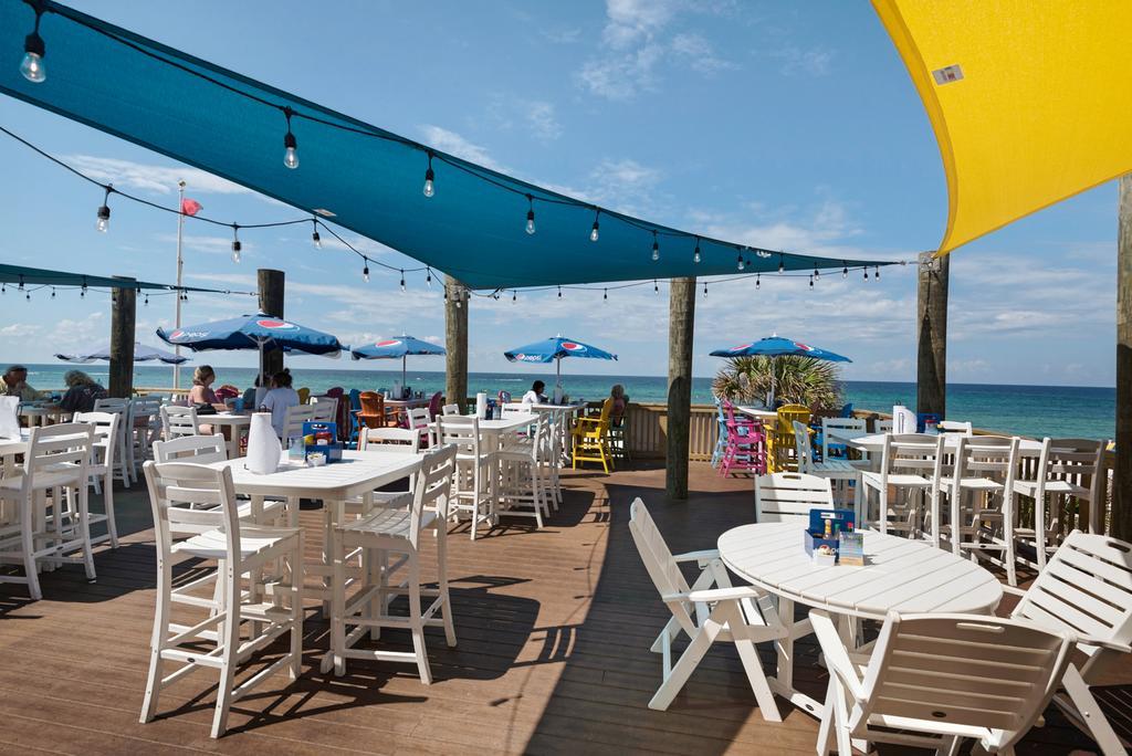 Ramada By Wyndham Panama City Beach / Beachfront Екстер'єр фото