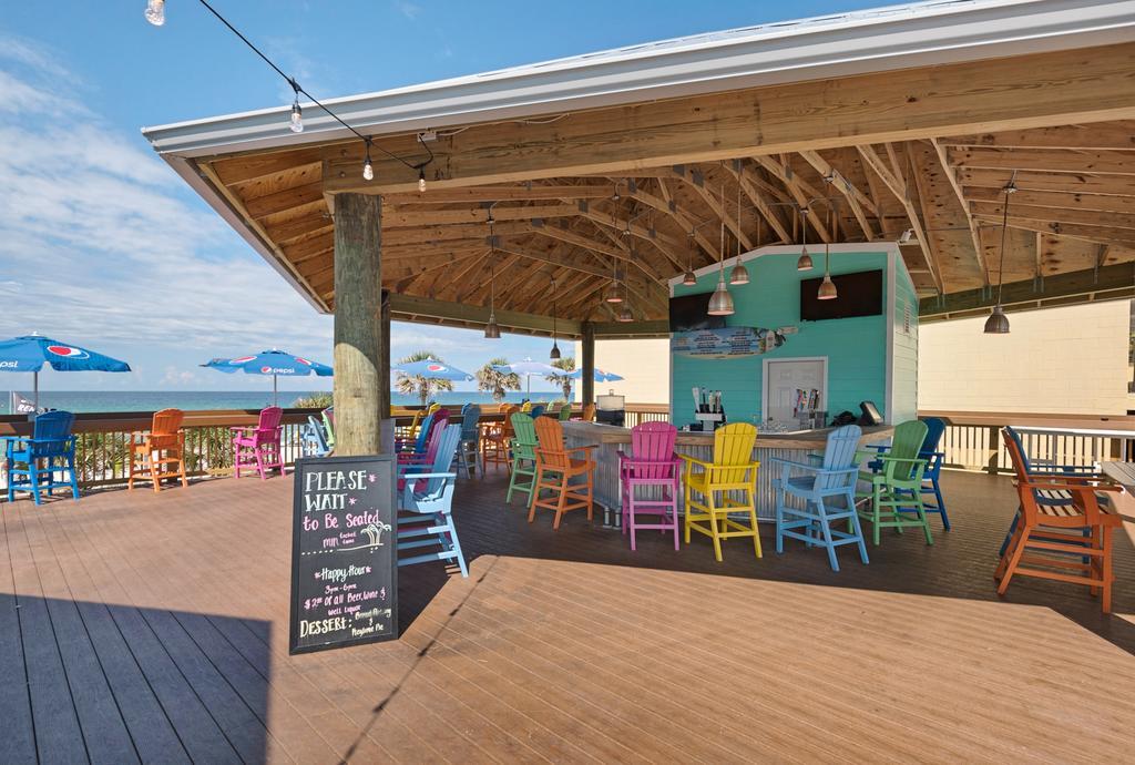 Ramada By Wyndham Panama City Beach / Beachfront Екстер'єр фото
