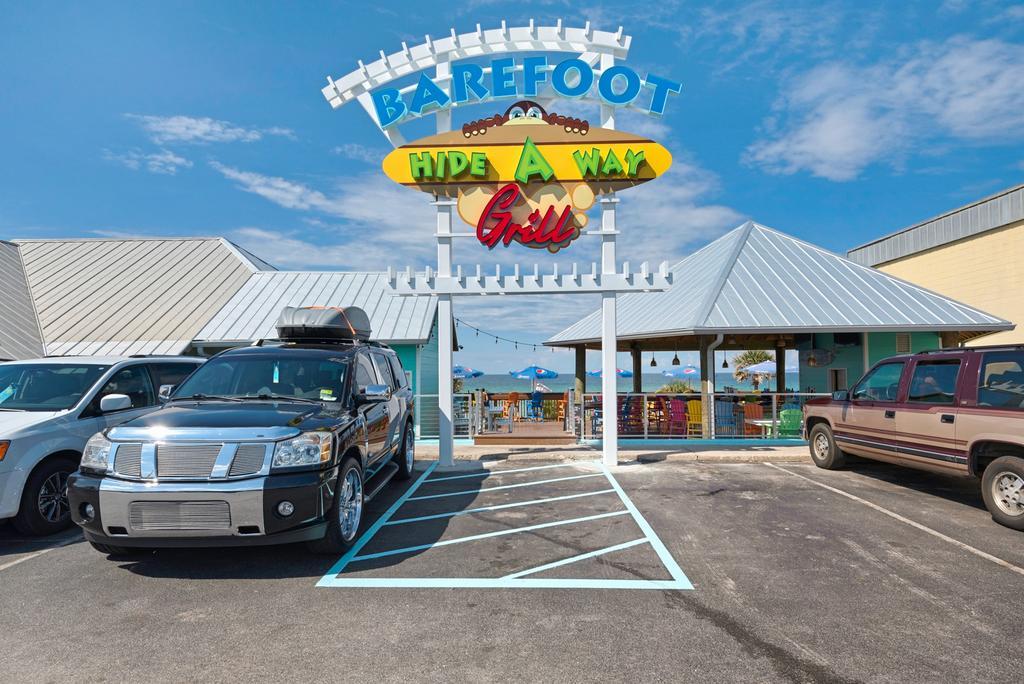 Ramada By Wyndham Panama City Beach / Beachfront Екстер'єр фото