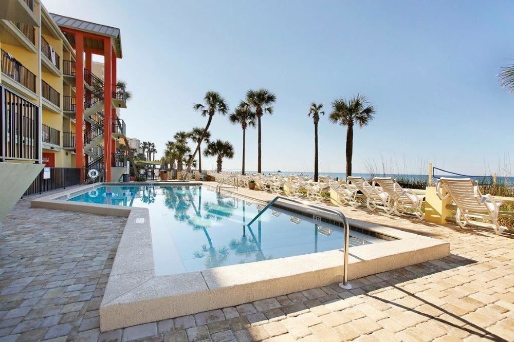 Ramada By Wyndham Panama City Beach / Beachfront Екстер'єр фото